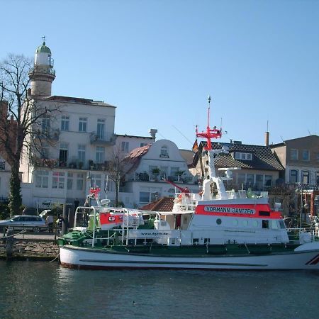 Stromschnelle, Direkt Am Alten Strom Rostock Exterior photo